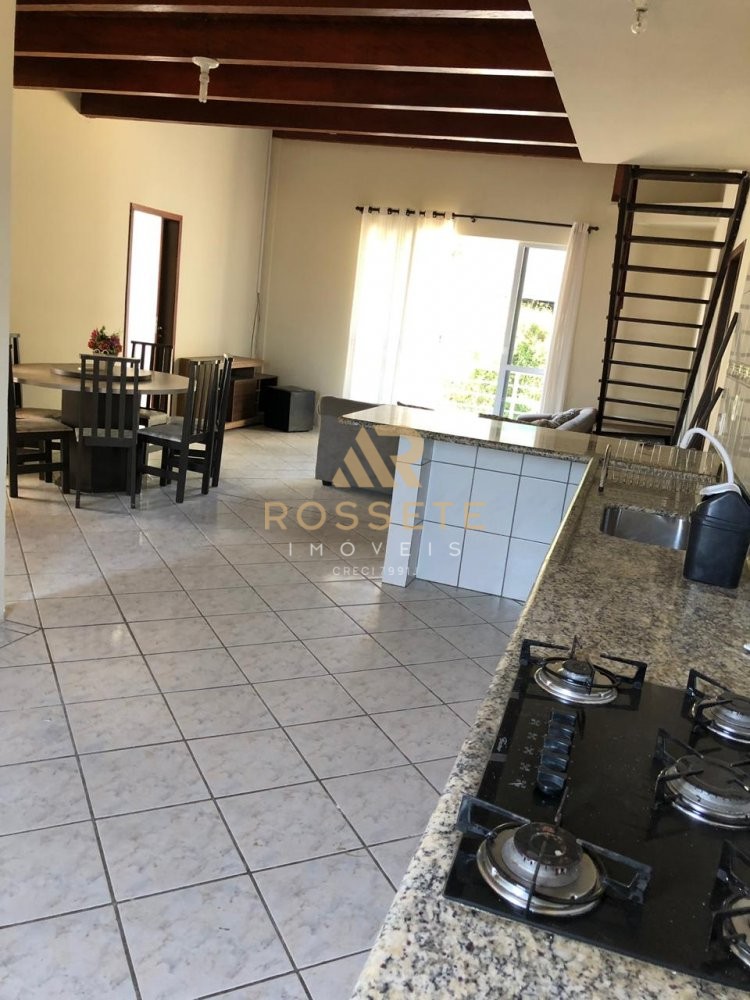 Sobrado muito bem localizado