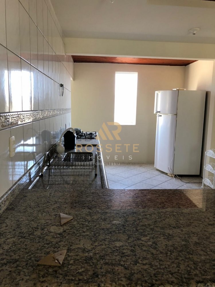 Sobrado muito bem localizado