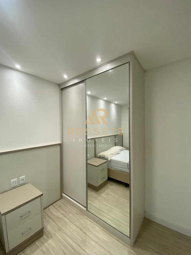 APARTAMENTO COM TIMA LOCALIZAO E MBILIADO 