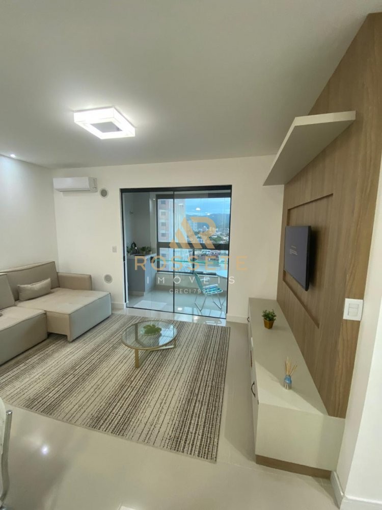 APARTAMENTO COM TIMA LOCALIZAO E MBILIADO 