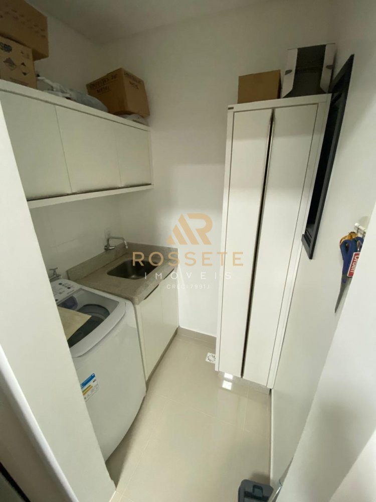 APARTAMENTO COM TIMA LOCALIZAO E MBILIADO 