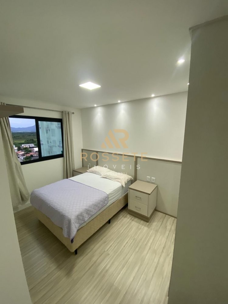 APARTAMENTO COM TIMA LOCALIZAO E MBILIADO 