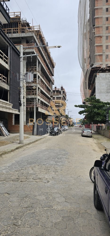 APARTAMENTO PERTO DO MAR E MOBILIADO 