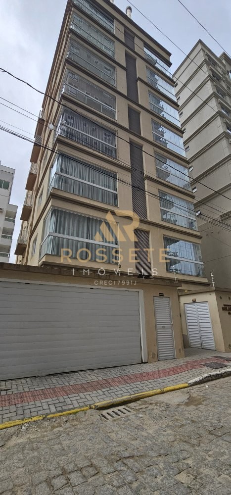 APARTAMENTO PERTO DO MAR E MOBILIADO 