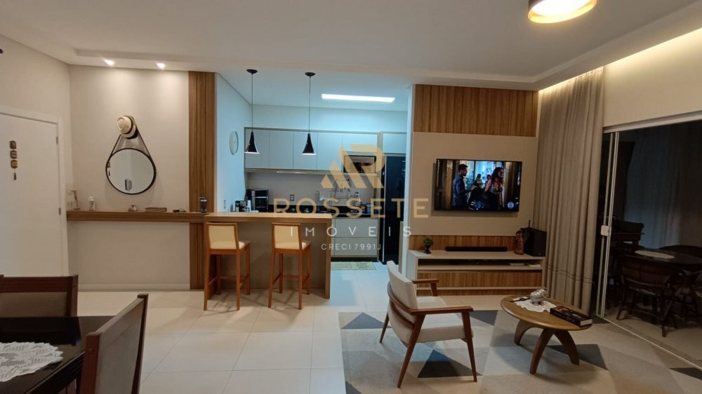 APARTAMENTO MOBILIADO COM TIMA LOCALIZAO 