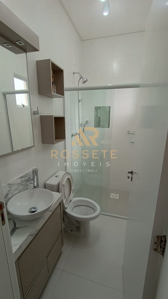 APARTAMENTO MOBILIADO COM TIMA LOCALIZAO 