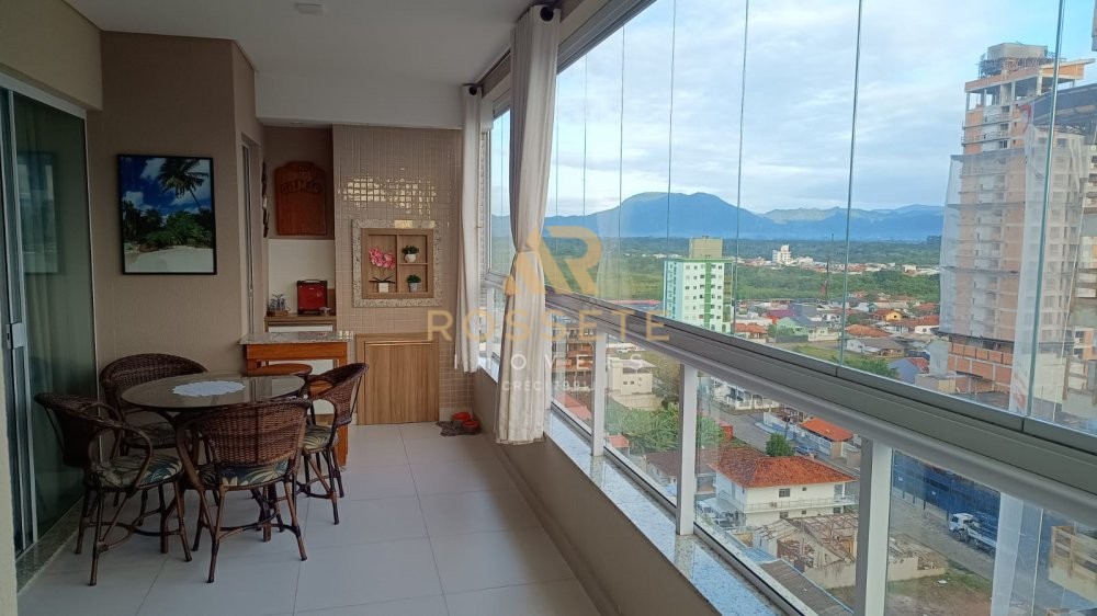 APARTAMENTO MOBILIADO COM TIMA LOCALIZAO 