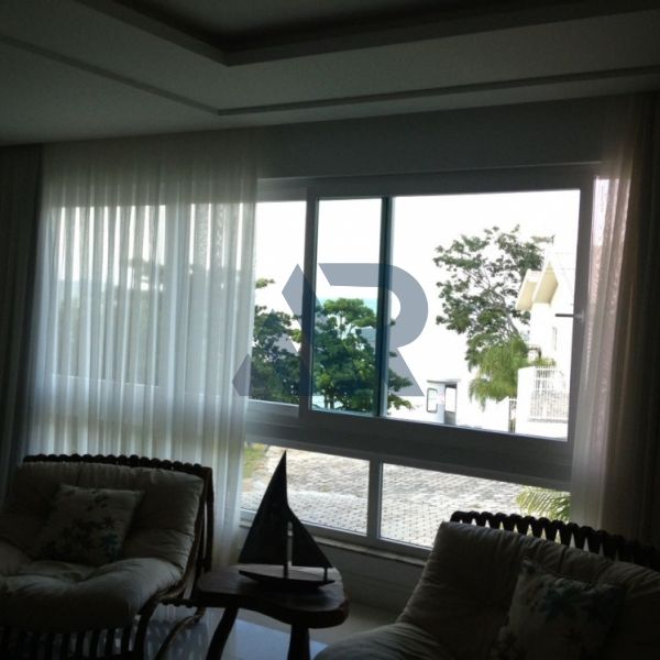 Maravilhosa casa frente Mar 