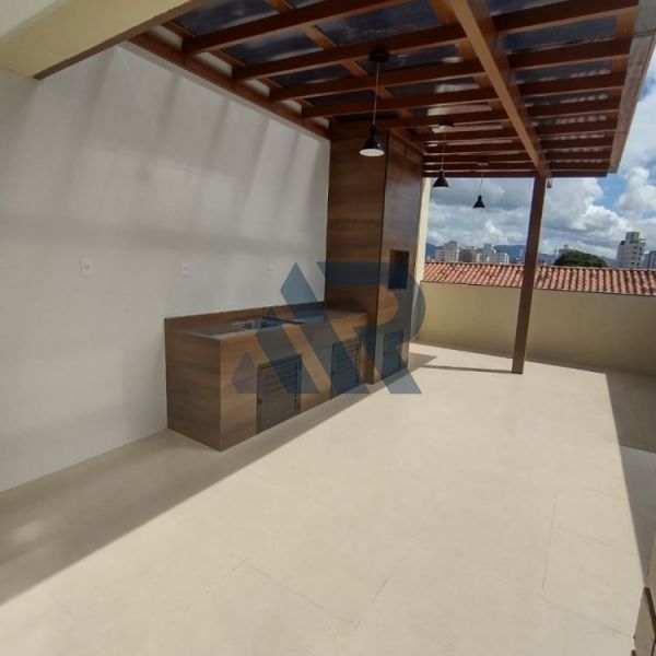 Lindo sobrado triplex com Rooftop