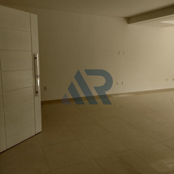 Lindo sobrado triplex com Rooftop