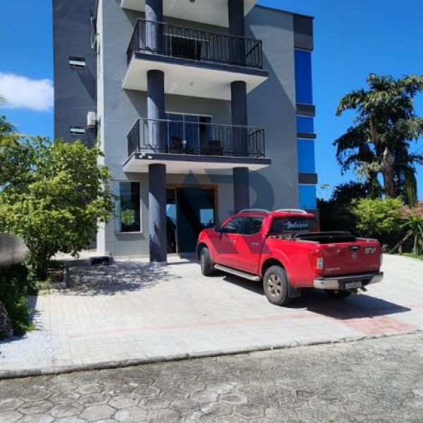 CASA ESPETACULAR EM ITAPEMA