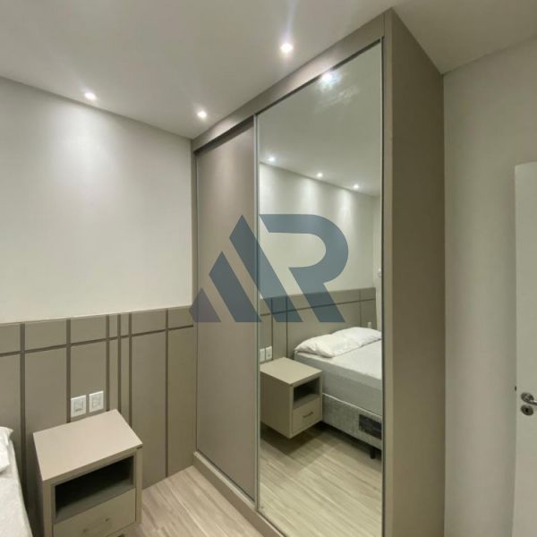 APARTAMENTO COM �TIMA LOCALIZA��O E M�BILIADO 
