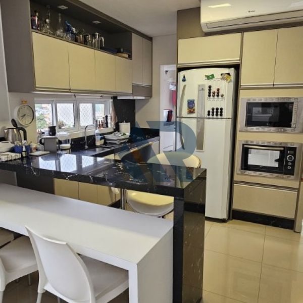 APARTAMENTO PERTO DO MAR E MOBILIADO 