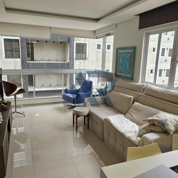 APARTAMENTO PERTO DO MAR E MOBILIADO 