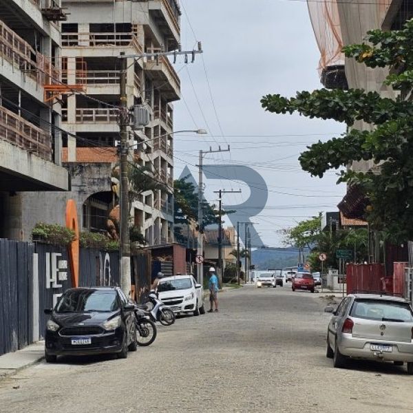APARTAMENTO PERTO DO MAR E MOBILIADO 