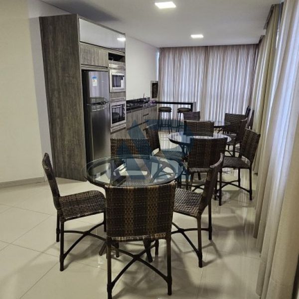 APARTAMENTO PERTO DO MAR E MOBILIADO 