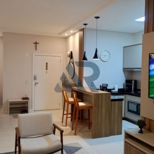 APARTAMENTO MOBILIADO COM �TIMA LOCALIZA��O 