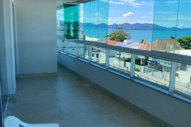 Apartamento mobiliado com vista mar!
