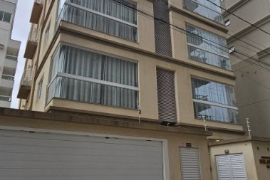 APARTAMENTO PERTO DO MAR E MOBILIADO 
